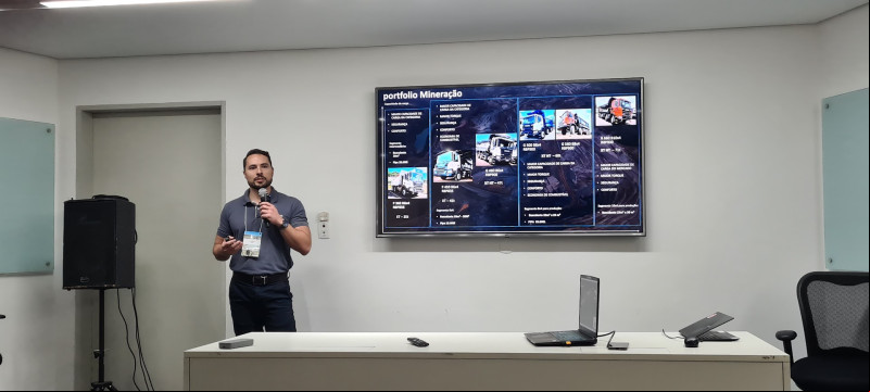 Apresentação do caminhão teleoperado projetado pela Scania, Hexagon e Fidens